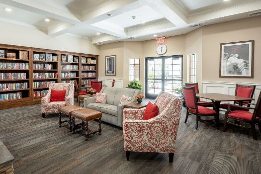 Photo of the Library at Fellowship Square Independent Living in Surprise