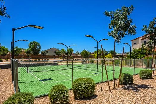 Photo of pickleball court for seniors at Fellowship Square Independent Living in Surprise